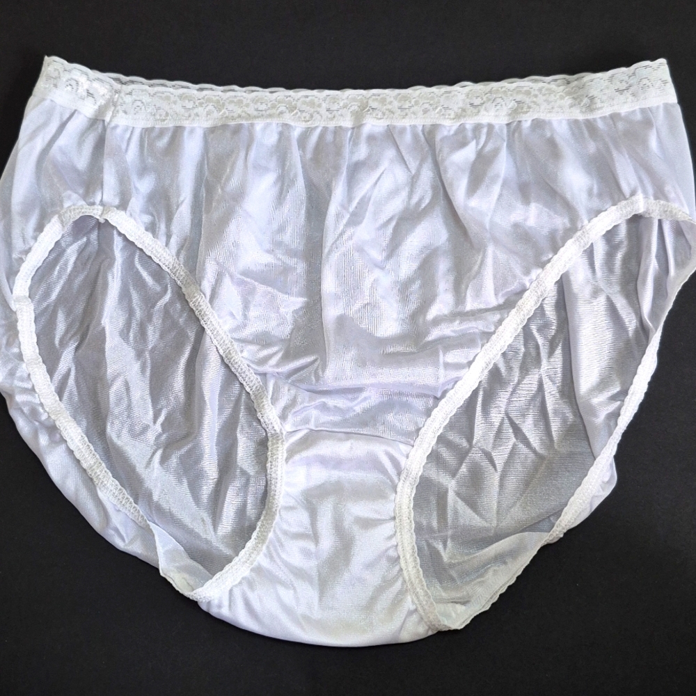 Vintage Hanes 15763 Satin Nylon Lace Granny Panties Hi Cut Briefs White sz 10
